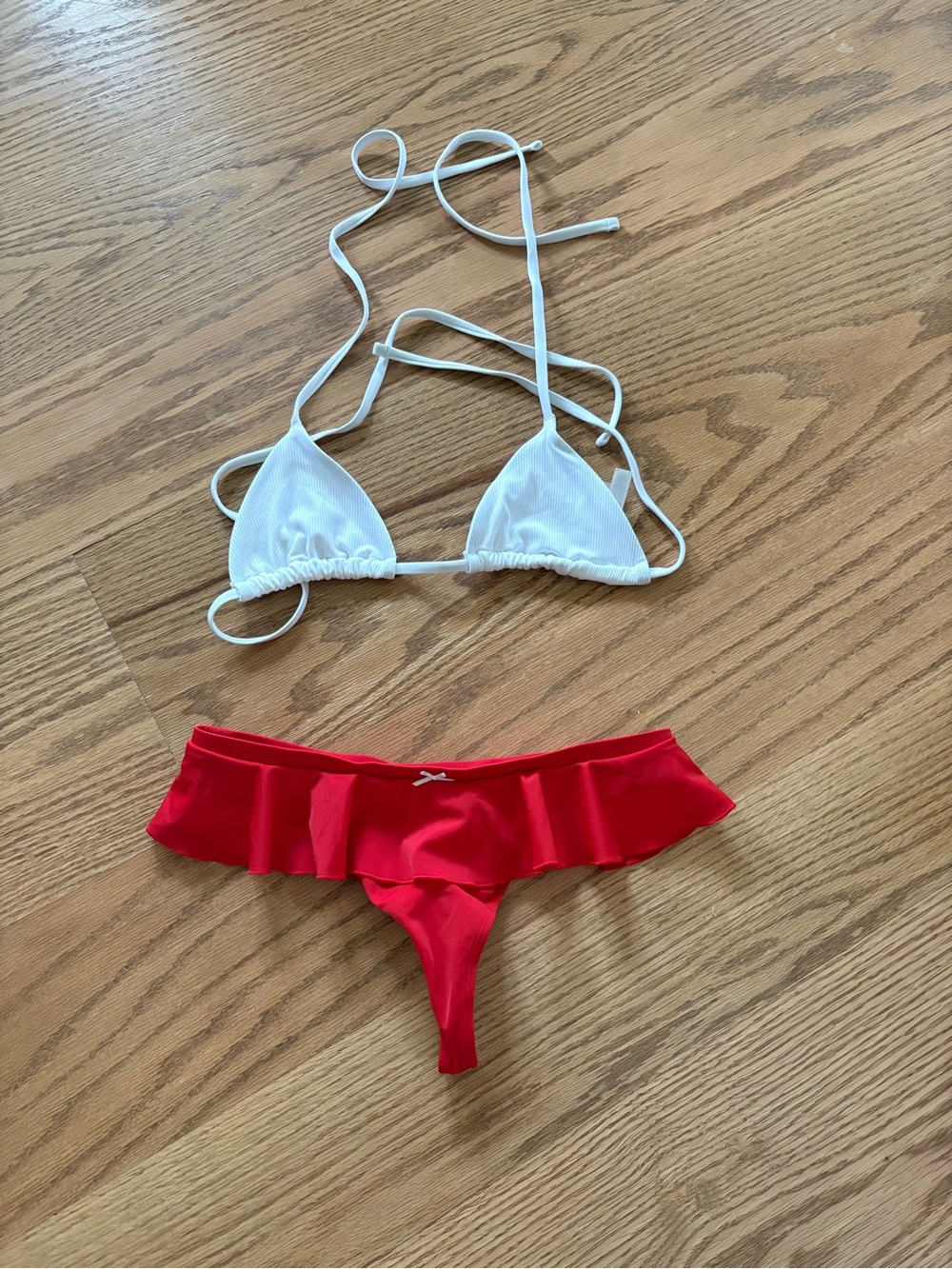 Frankie’s bikinis set